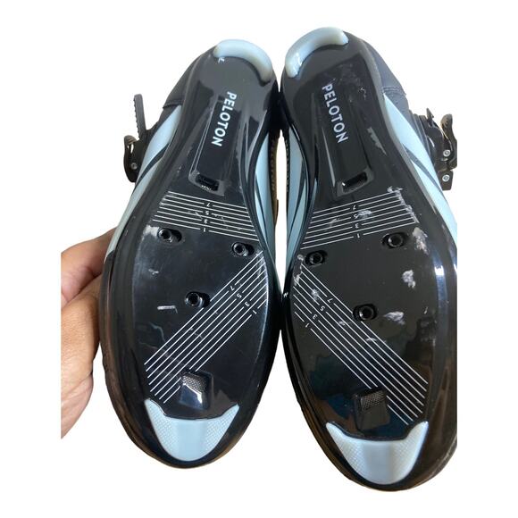 Peloton Cycling Shoes - Picture 6 of 6